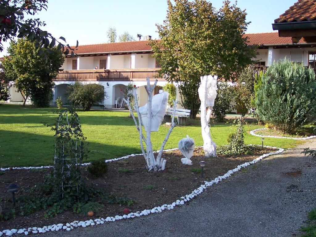 Paga Hotel Aidenbach Eksteriør bilde